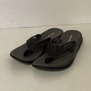 Eddie Bauer Gray flip flops.